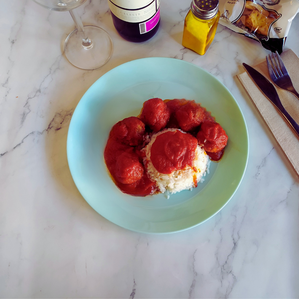 Albóndigas con tomate